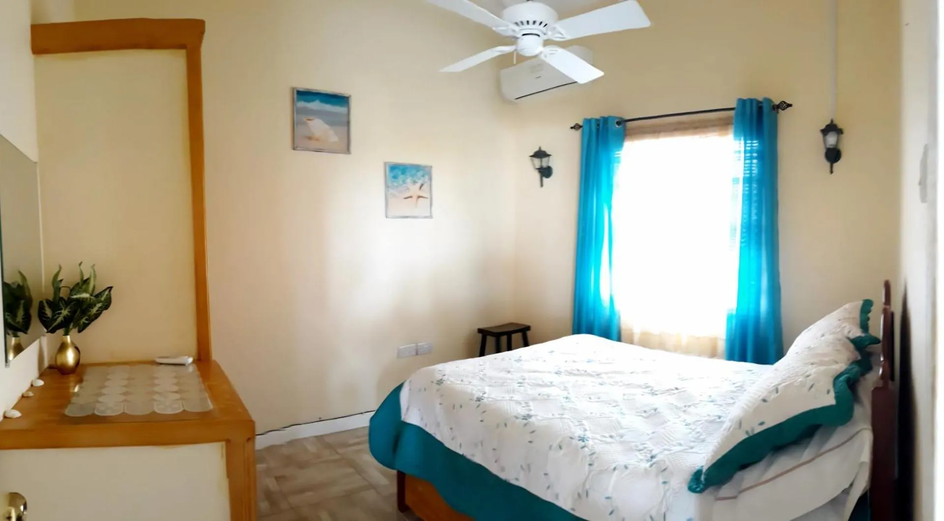 Palmville Carriacou 0*,  Grenada